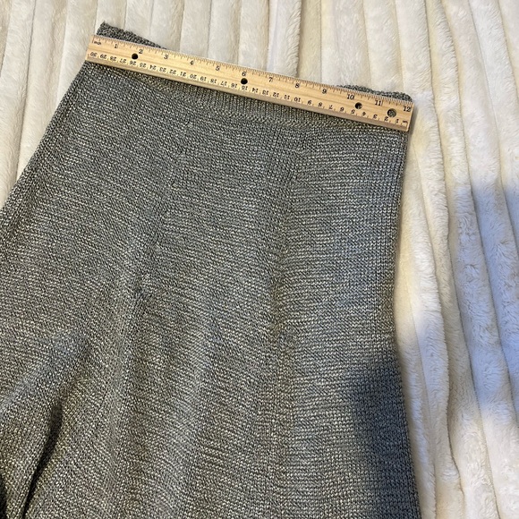 MOSCHINO Cheap and Chic Vintage Knit MIDI Skirt in Gray size 4 - Picture 9 of 12